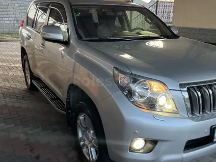 Toyota Land Cruiser Prado 2013 года за 23 000 000 тг. в Алматы – фото 8