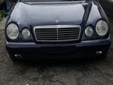 Mercedes-Benz E 240 1997 годаүшін2 400 000 тг. в Талдыкорган