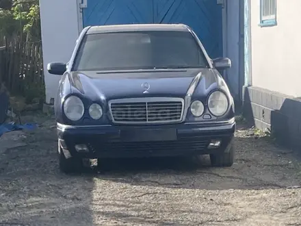 Mercedes-Benz E 240 1997 года за 2 200 000 тг. в Талдыкорган – фото 3