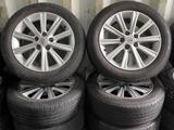 Toyota Camry 215 55 17 диски с зимней резиной от Toyota Crown за 510 000 тг. в Алматы – фото 2