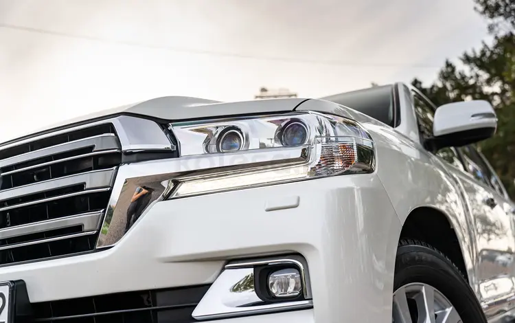 Toyota Land Cruiser 2015 года за 30 000 000 тг. в Алматы
