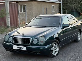 Mercedes-Benz E 320