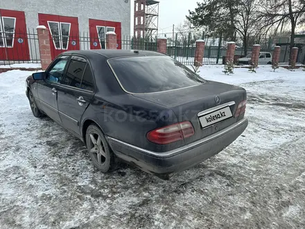 Mercedes-Benz E 240 1998 года за 3 800 000 тг. в Талдыкорган – фото 5