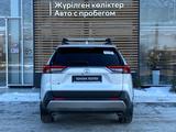 Toyota RAV4 2022 годаүшін23 500 000 тг. в Уральск – фото 4