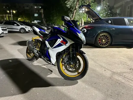 Suzuki  GSX-R 600 2006 года за 2 500 000 тг. в Астана – фото 2