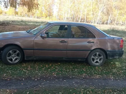 Mercedes-Benz C 220 1994 года за 1 800 000 тг. в Сарыколь – фото 4