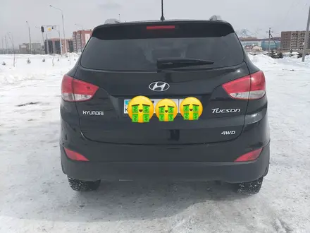 Hyundai Tucson 2013 года за 8 000 000 тг. в Усть-Каменогорск – фото 2