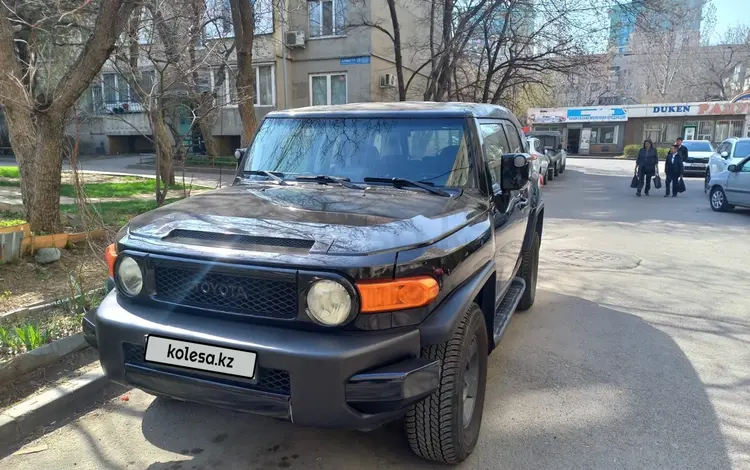 Toyota FJ Cruiser 2007 года за 11 800 000 тг. в Алматы