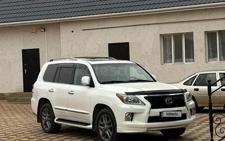 Lexus LX 570 2013 года за 28 000 000 тг. в Актау