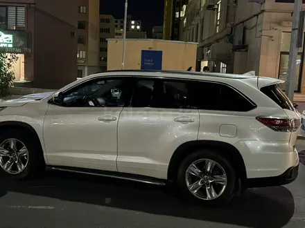 Toyota Highlander 2016 года за 14 000 000 тг. в Актау – фото 5