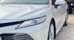 Toyota Camry 2018 года за 15 100 000 тг. в Кокшетау – фото 2