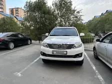 Toyota Fortuner, 2014