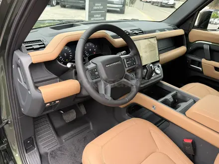 Land Rover Defender X-Dynamic SE 2026 года за 73 349 000 тг. в Алматы – фото 9
