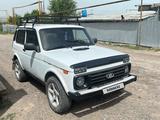 ВАЗ (Lada) Lada 2121 2015 года за 2 300 000 тг. в Алматы – фото 4