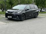 Toyota Sienna 2022 года за 26 500 000 тг. в Алматы – фото 2