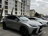 Lexus NX 350 2023 годаfor16 000 000 тг. в Алматы