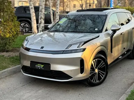 Lynk & Co 08 EM-P Pro 2025 года за 18 490 000 тг. в Алматы – фото 2