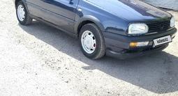 Volkswagen Golf 1993 года за 1 500 000 тг. в Караганда – фото 2