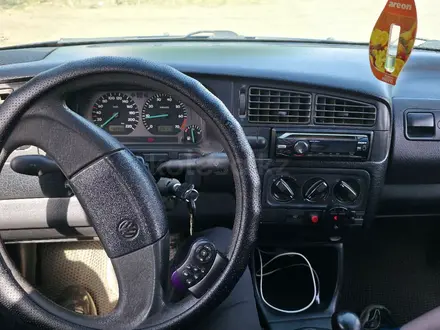 Volkswagen Golf 1993 года за 1 500 000 тг. в Караганда – фото 12