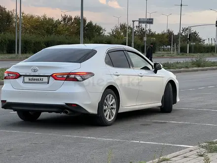 Toyota Camry 2023 года за 18 000 000 тг. в Астана – фото 3