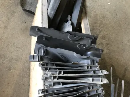 Пластик на Приору за 1 000 тг. в Караганда