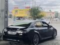 Toyota Camry 2018 года за 9 200 000 тг. в Атырау – фото 3