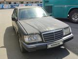 Mercedes-Benz E 260 1991 года за 900 000 тг. в Астана – фото 3