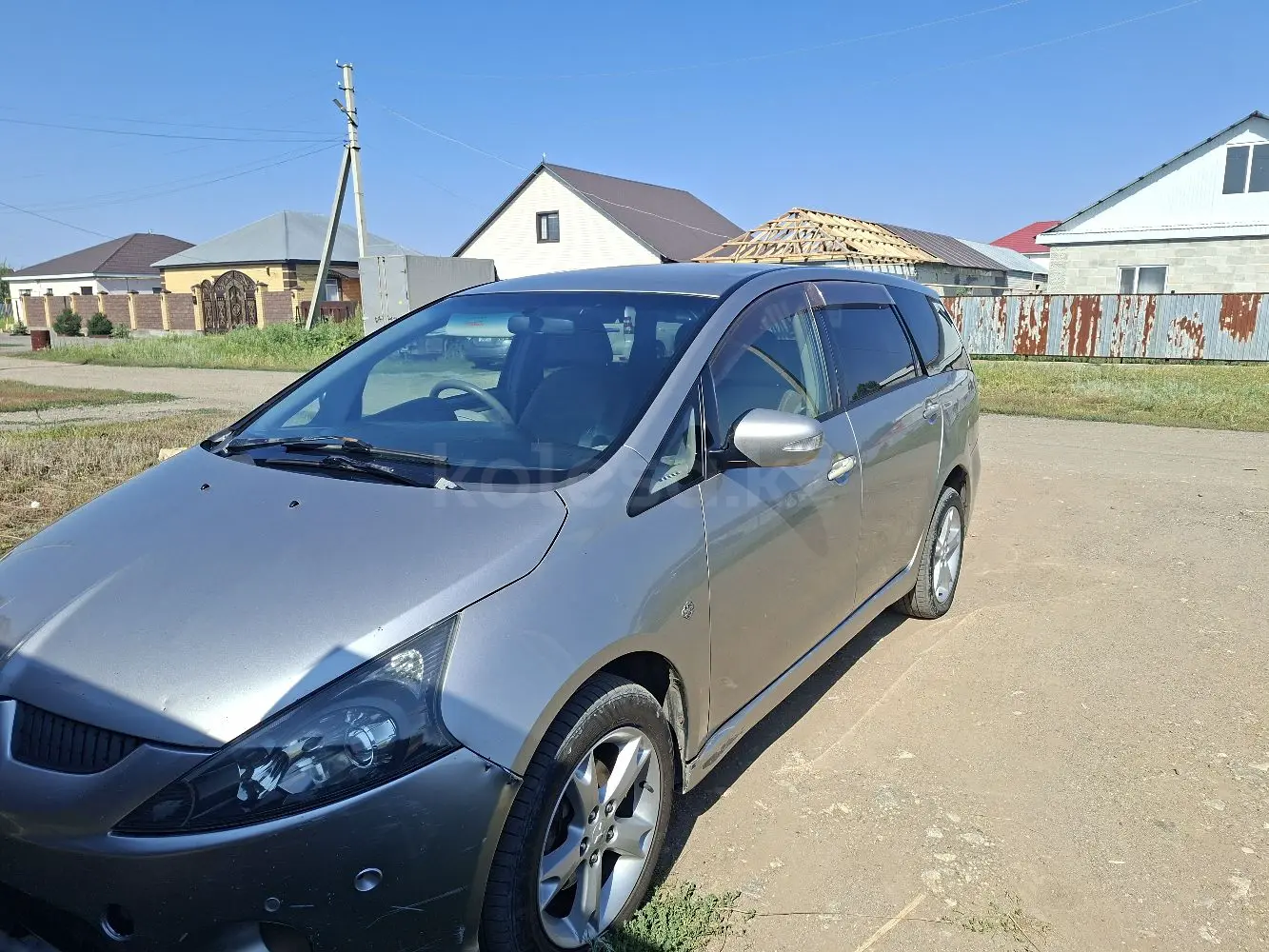 Mitsubishi Grandis, 2005