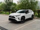 Toyota RAV4 2021 годаүшін16 900 000 тг. в Алматы – фото 2