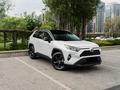 Toyota RAV4 2021 годаүшін16 900 000 тг. в Алматы – фото 4