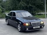 Mercedes-Benz C 180 1997 года за 1 000 000 тг. в Алматы – фото 2