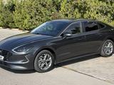 Hyundai Sonata 2022 годаүшін9 800 000 тг. в Актау – фото 2