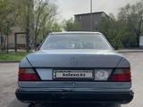 Mercedes-Benz E 260 1991 годаfor1 100 000 тг. в Астана – фото 5