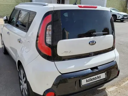 Kia Soul 2015 года за 7 800 000 тг. в Актау – фото 2