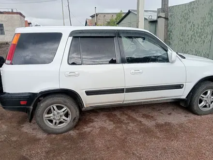 Honda CR-V 1999 года за 3 800 000 тг. в Кокшетау – фото 2