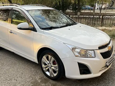 Chevrolet Cruze 2013 года за 3 300 000 тг. в Атырау – фото 3