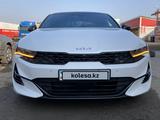 Kia K5 2022 года за 11 500 000 тг. в Шымкент