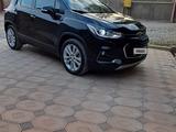 Chevrolet Tracker 2021 года за 7 300 000 тг. в Шымкент