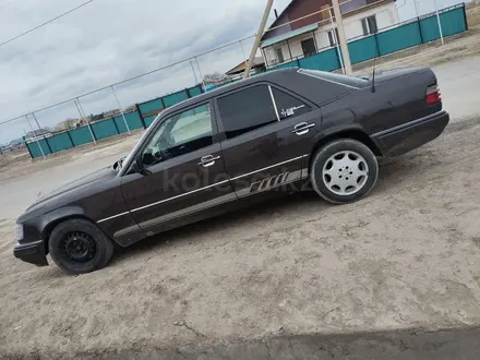 Mercedes-Benz E 280 1994 года за 1 900 000 тг. в Баканас