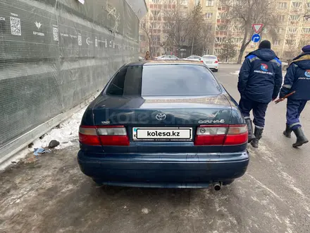 Toyota Carina E 1997 года за 1 800 000 тг. в Алматы – фото 3