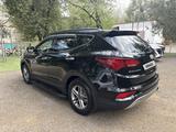 Hyundai Santa Fe 2016 годаүшін8 700 000 тг. в Алматы – фото 2