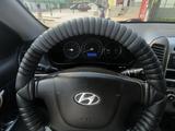 Hyundai Santa Fe 2012 года за 7 300 000 тг. в Уральск – фото 2