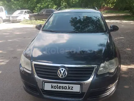 Volkswagen Passat 2008 года за 7 500 000 тг. в Астана – фото 4