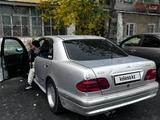 Mercedes-Benz E 230 1995 годаүшін2 000 000 тг. в Семей – фото 2