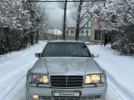 Mercedes-Benz E 500 1992 года за 4 300 000 тг. в Алматы – фото 2