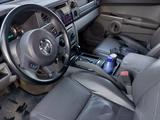 Jeep Commander 2006 года за 5 500 000 тг. в Алматы