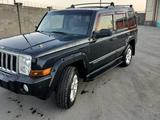 Jeep Commander 2006 года за 5 500 000 тг. в Алматы – фото 2