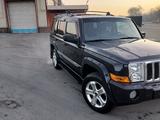 Jeep Commander 2006 года за 5 500 000 тг. в Алматы – фото 3