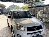 Toyota RAV4 2011 года за 9 200 000 тг. в Шымкент – фото 2