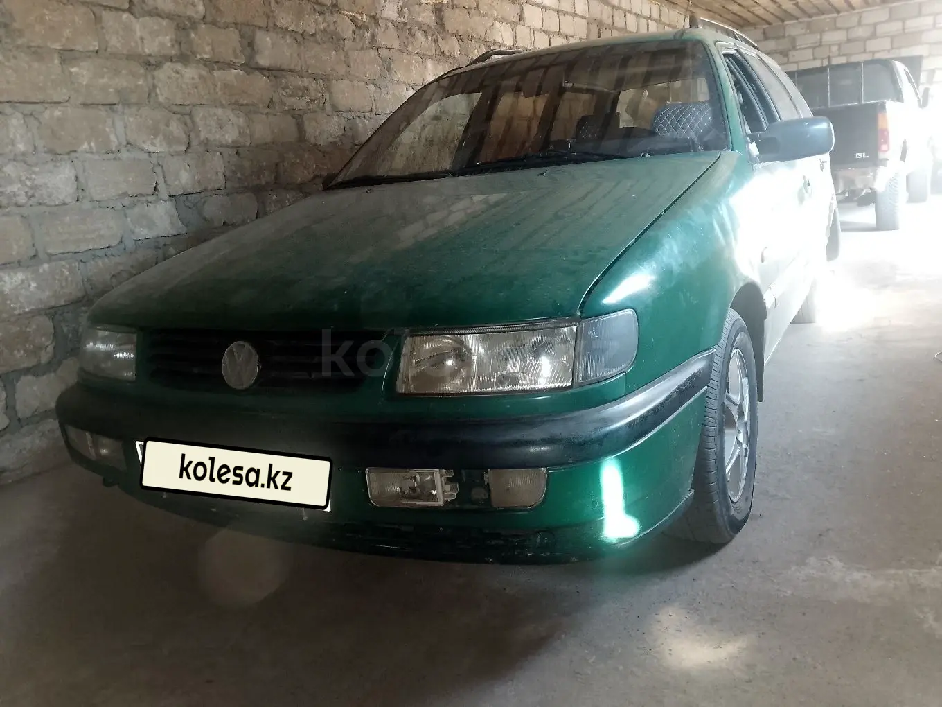 Volkswagen Passat, 1993